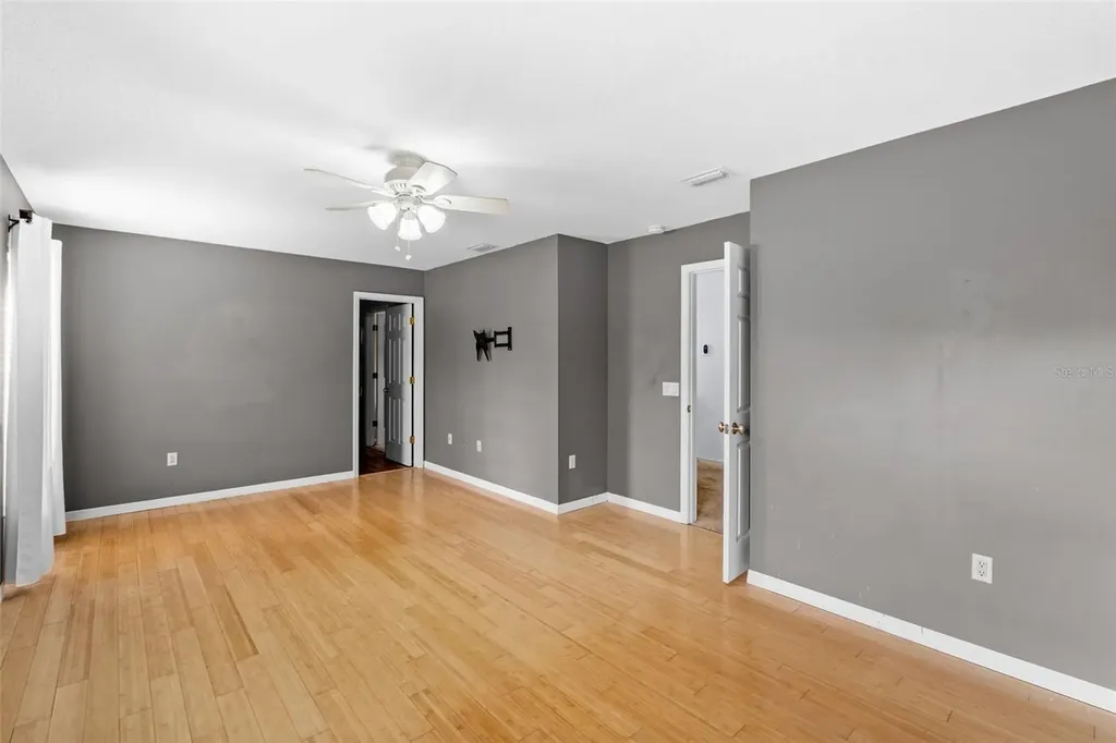 11913 Mango Groves Boulevard Seffner FL 33584