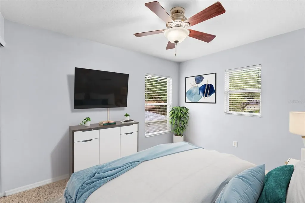 11913 Mango Groves Boulevard Seffner FL 33584