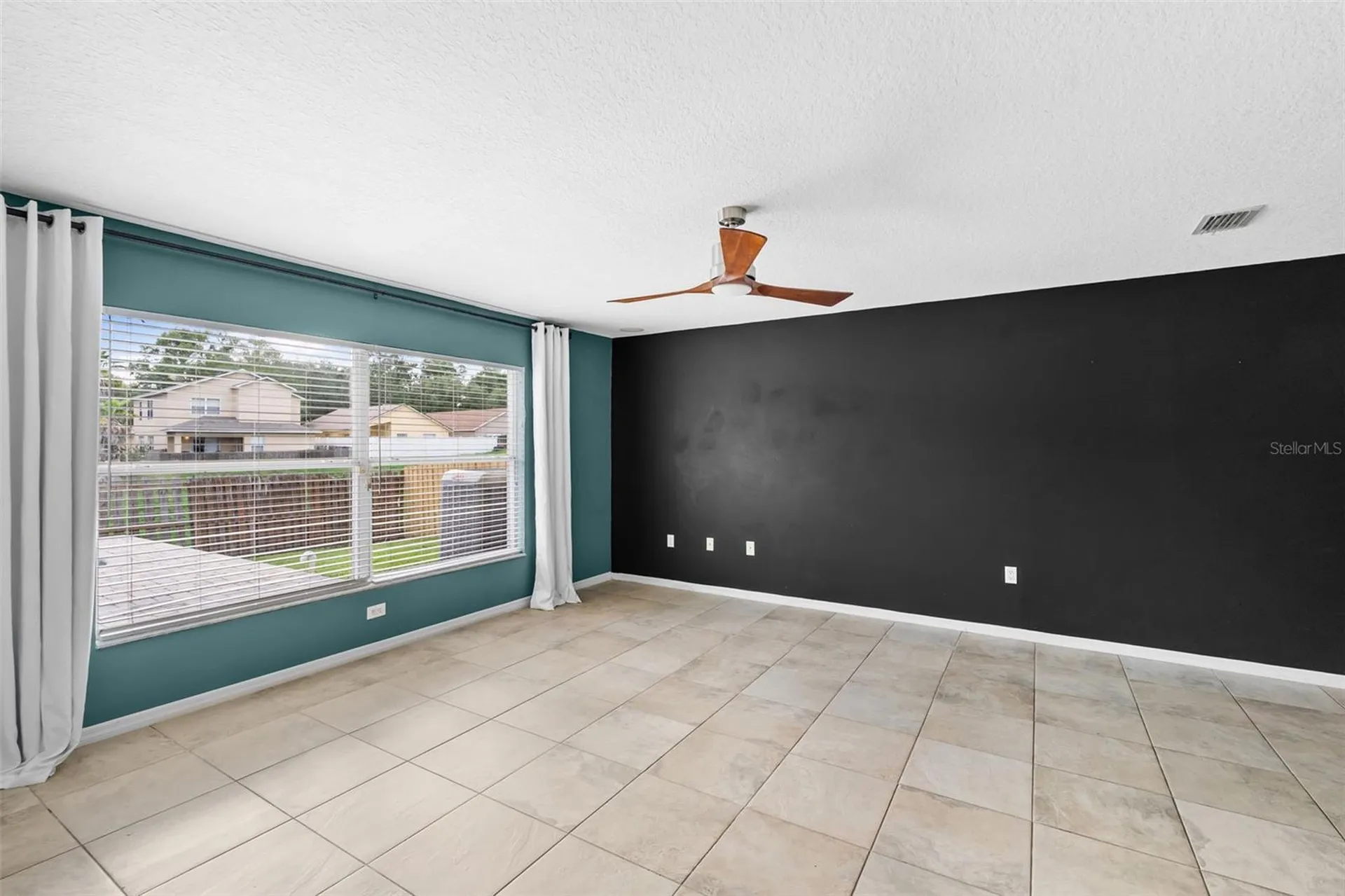 11913 Mango Groves Boulevard Seffner FL 33584