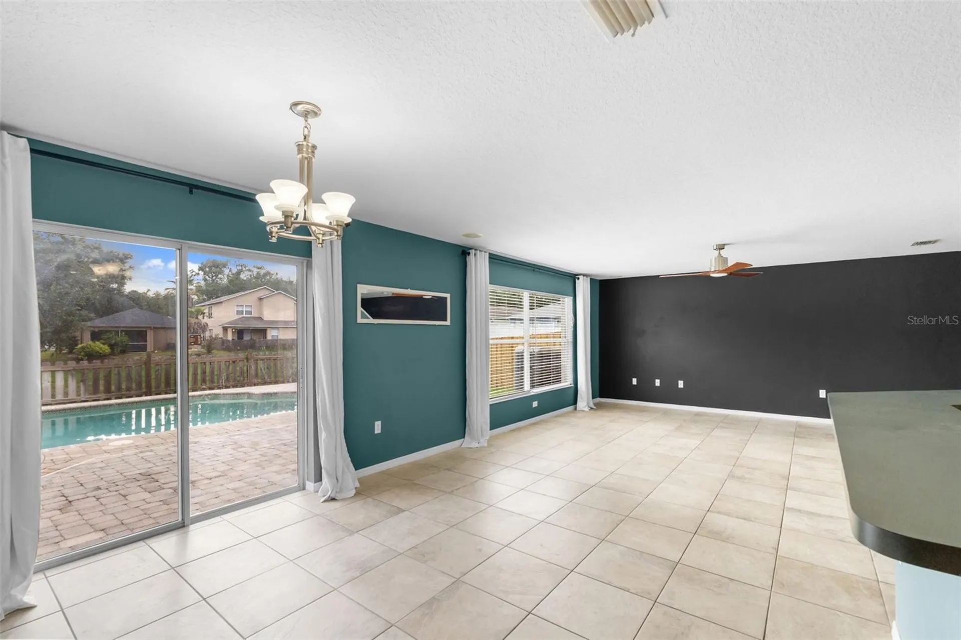 11913 Mango Groves Boulevard Seffner FL 33584