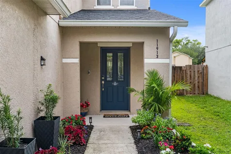 11913 Mango Groves Boulevard Seffner FL 33584