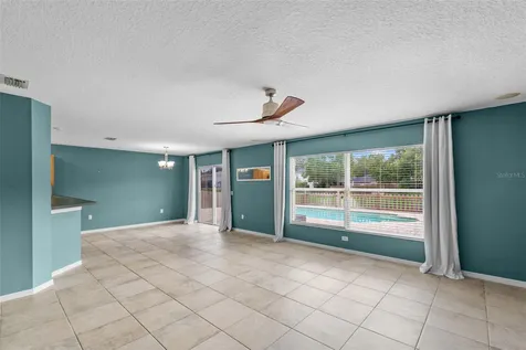 11913 Mango Groves Boulevard Seffner FL 33584