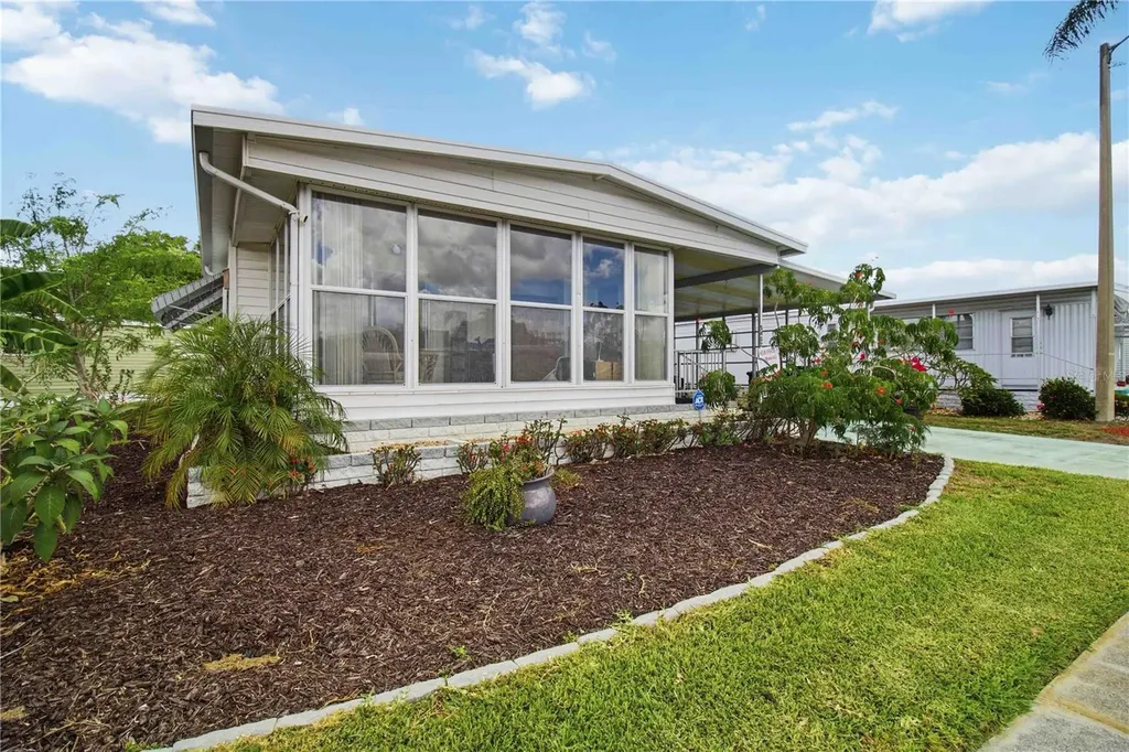 5402 Chateau Lane Bradenton FL 34207