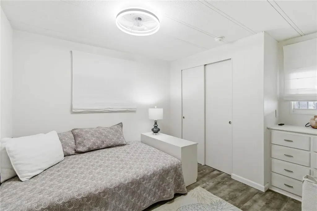 5402 Chateau Lane Bradenton FL 34207