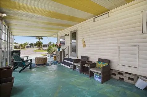 5402 Chateau Lane Bradenton FL 34207