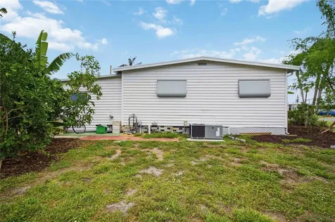 5402 Chateau Lane Bradenton FL 34207