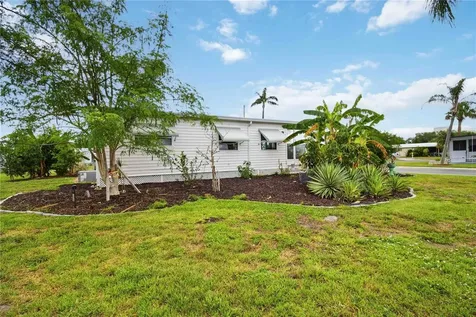 5402 Chateau Lane Bradenton FL 34207
