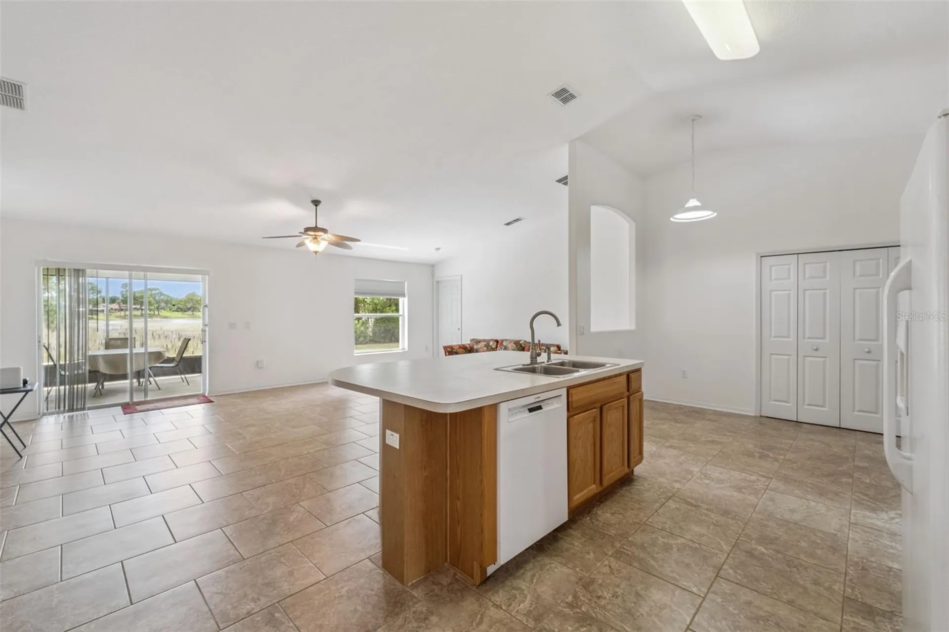 2449 India Boulevard Deltona FL 32738