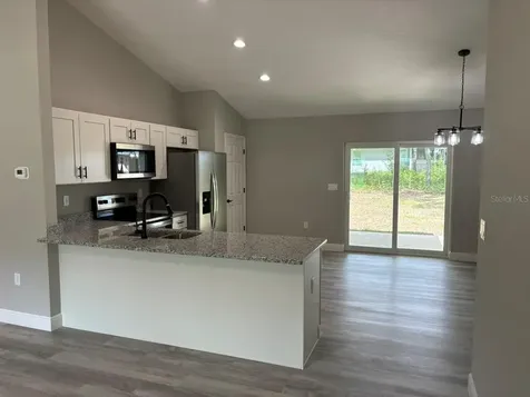 1749 W Lorraine Drive Dunnellon FL 34434