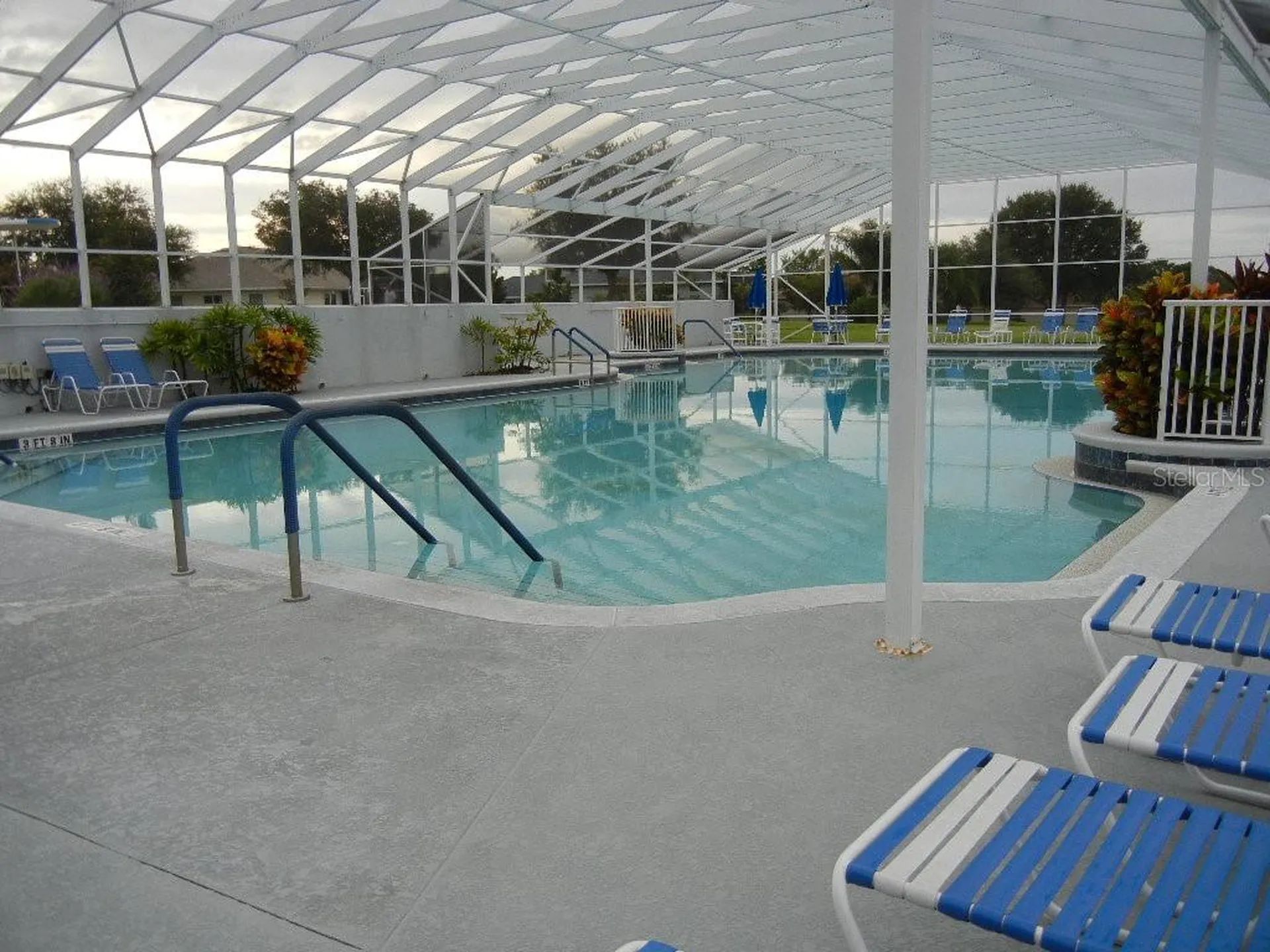 5052 China Sea Tavares FL 32778