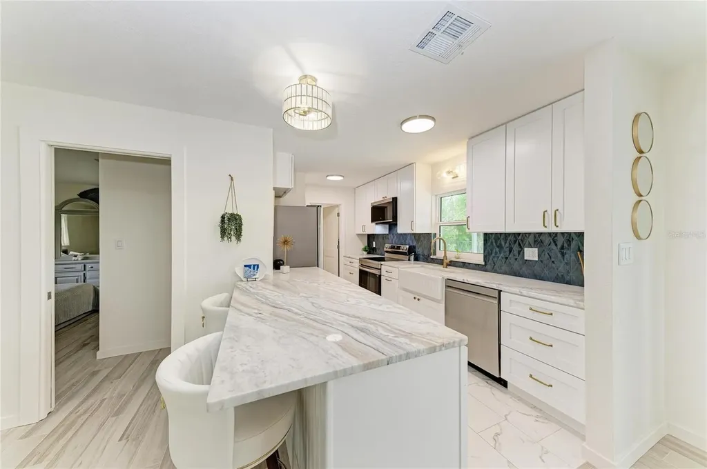 449 W Tarpon Boulevard NW Port Charlotte FL 33952