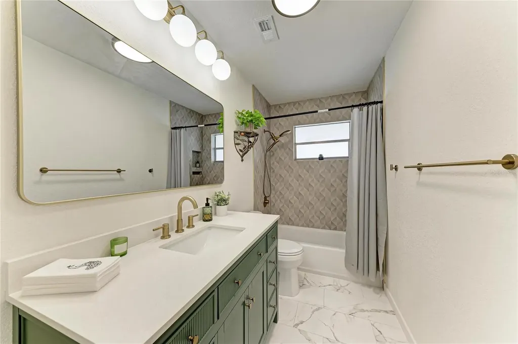 449 W Tarpon Boulevard NW Port Charlotte FL 33952