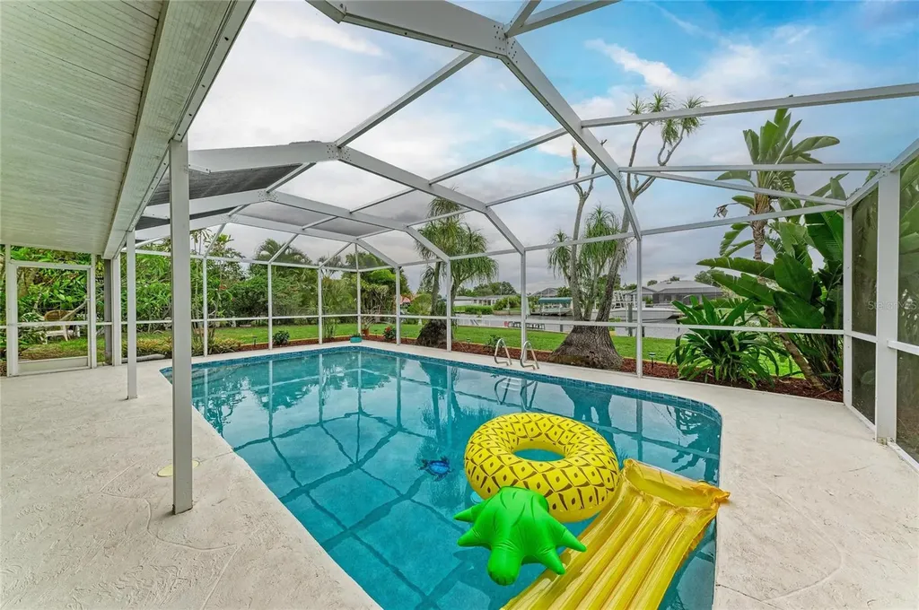 449 W Tarpon Boulevard NW Port Charlotte FL 33952