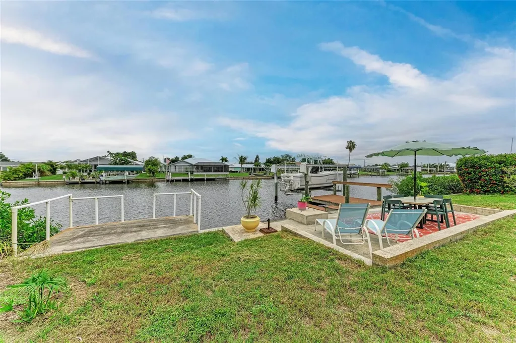 449 W Tarpon Boulevard NW Port Charlotte FL 33952