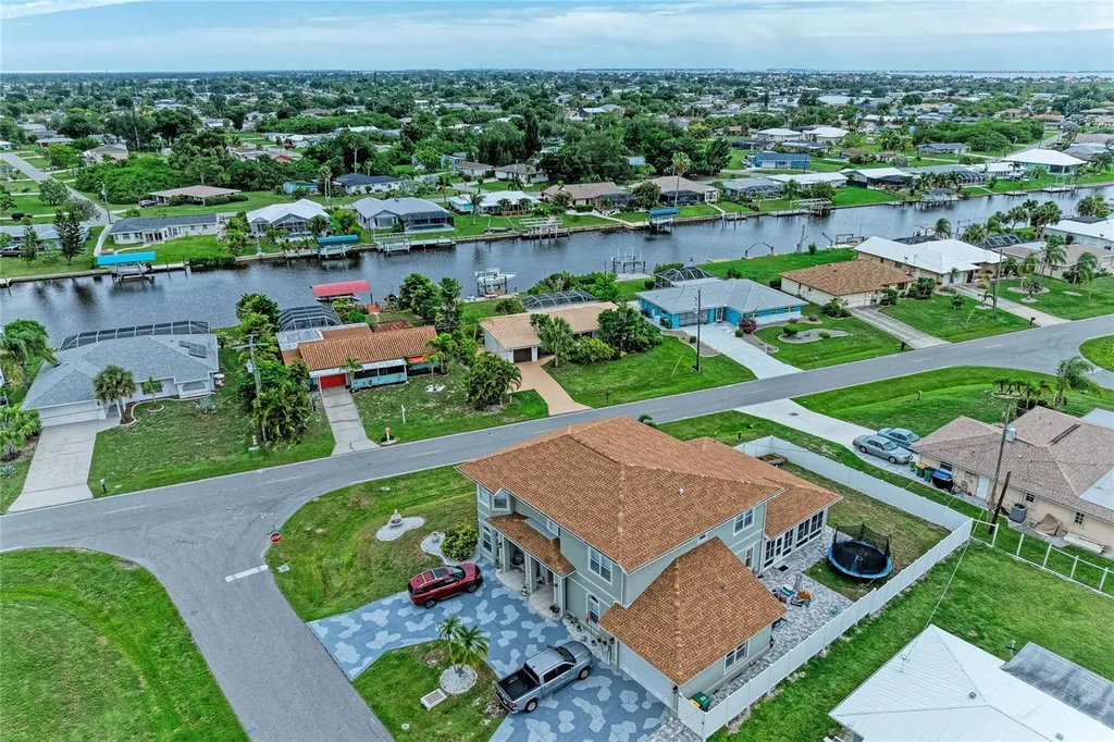 449 W Tarpon Boulevard NW Port Charlotte FL 33952