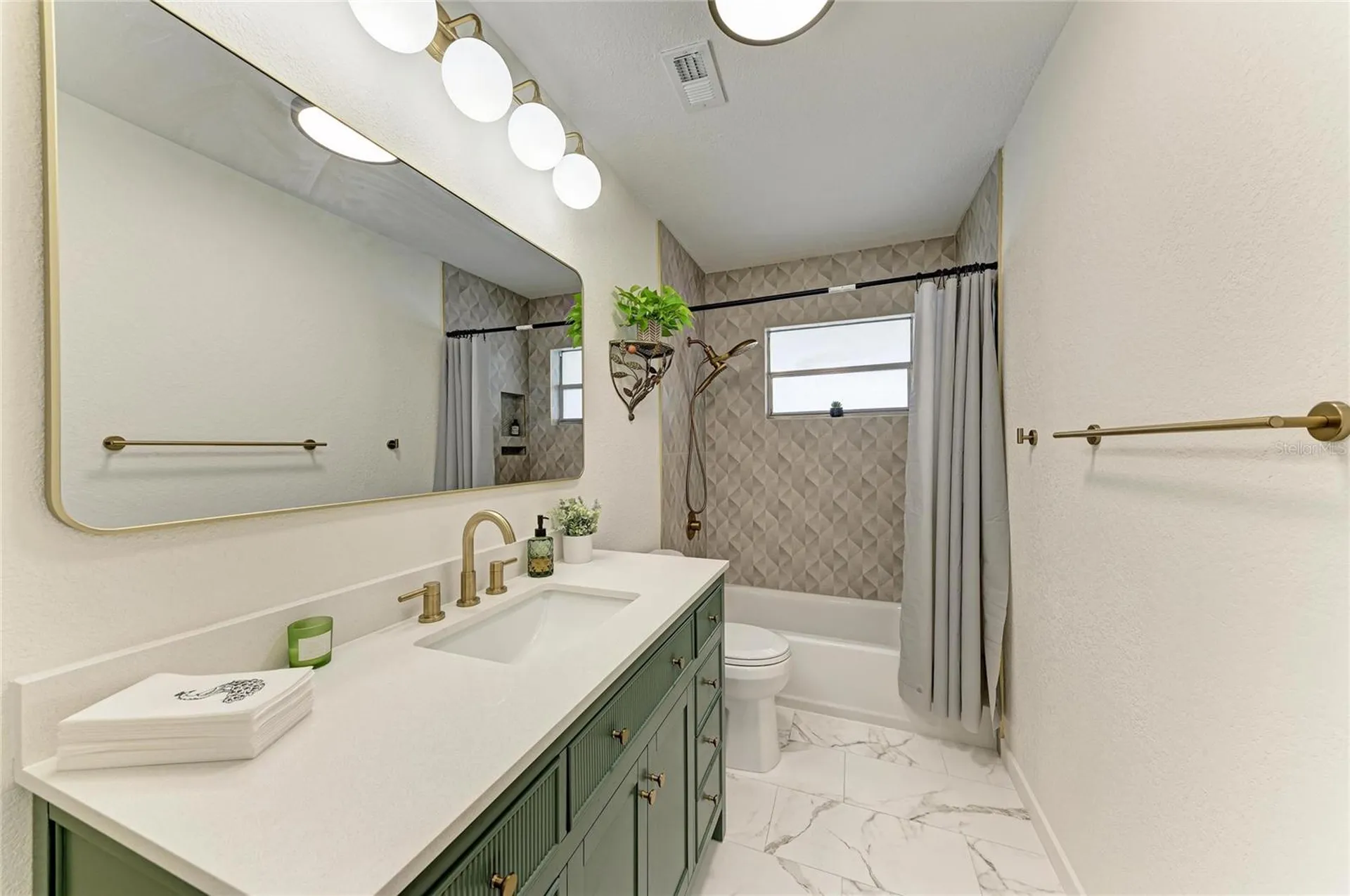 449 W Tarpon Boulevard NW Port Charlotte FL 33952