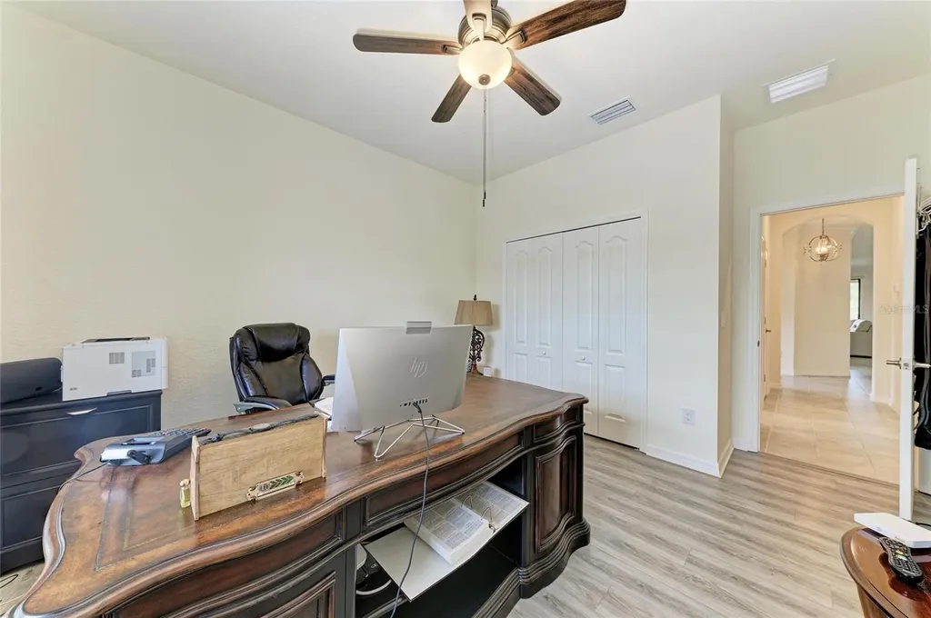 10111 Malachite Drive Bradenton FL 34211