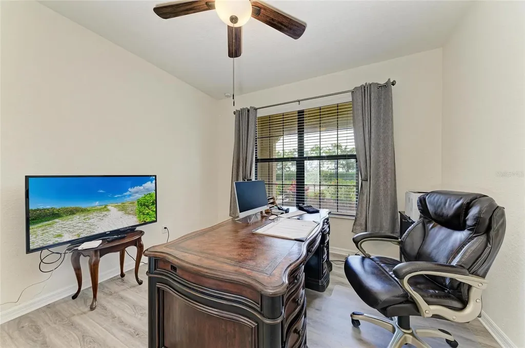 10111 Malachite Drive Bradenton FL 34211