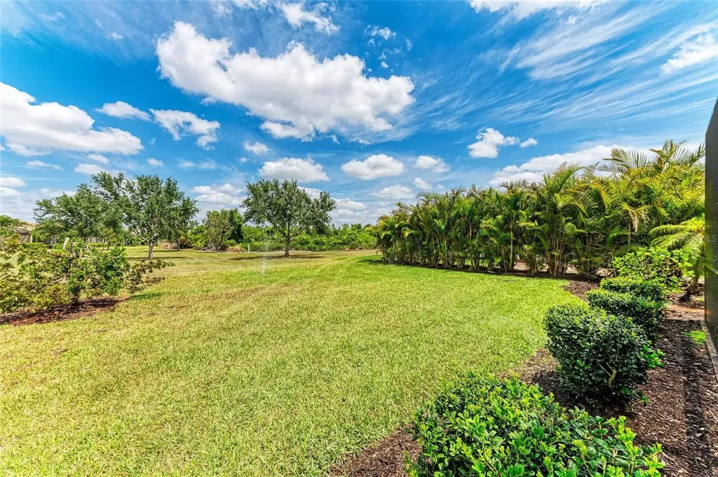 10111 Malachite Drive Bradenton FL 34211