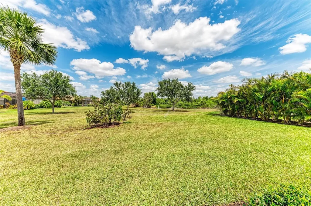 10111 Malachite Drive Bradenton FL 34211
