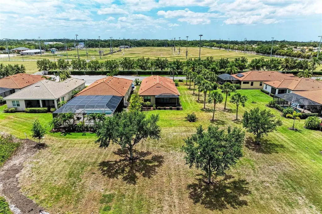 10111 Malachite Drive Bradenton FL 34211