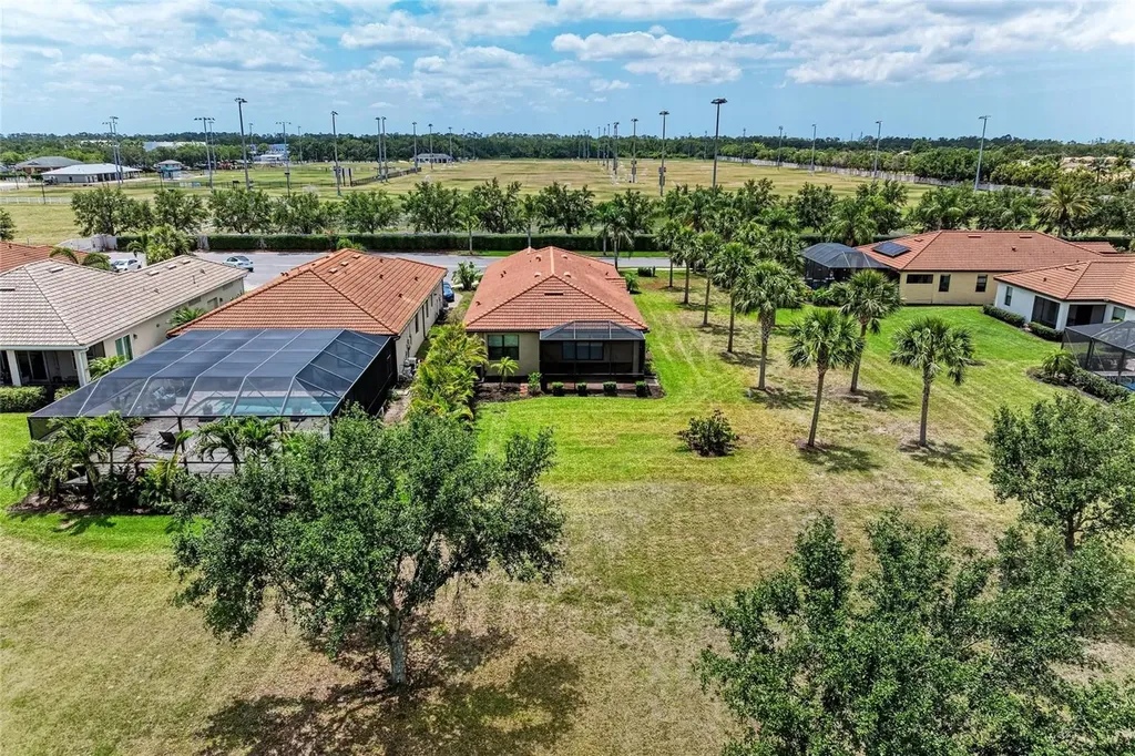 10111 Malachite Drive Bradenton FL 34211