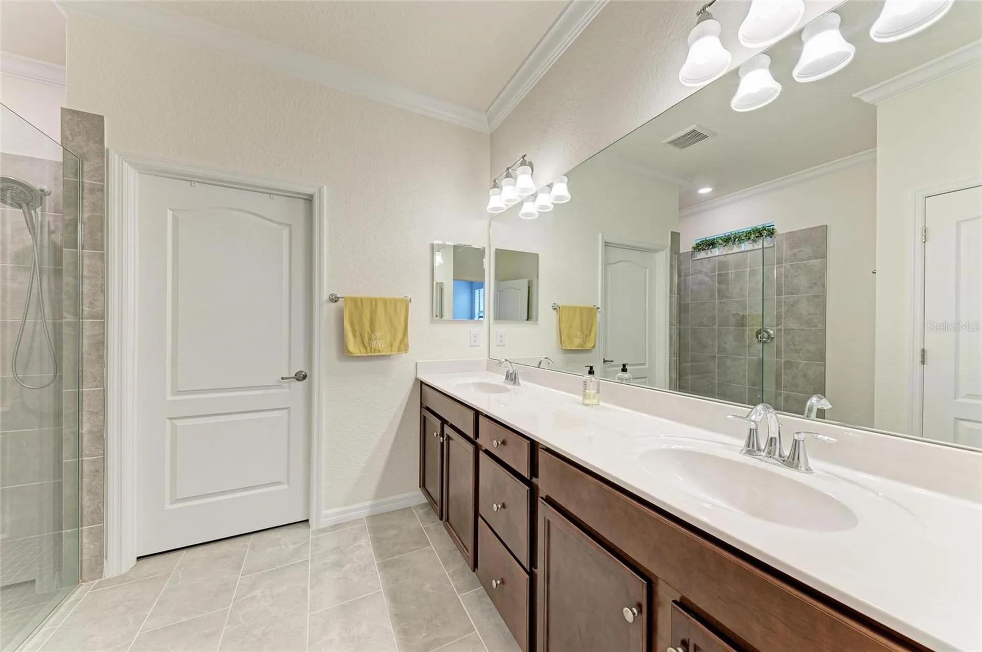 10111 Malachite Drive Bradenton FL 34211