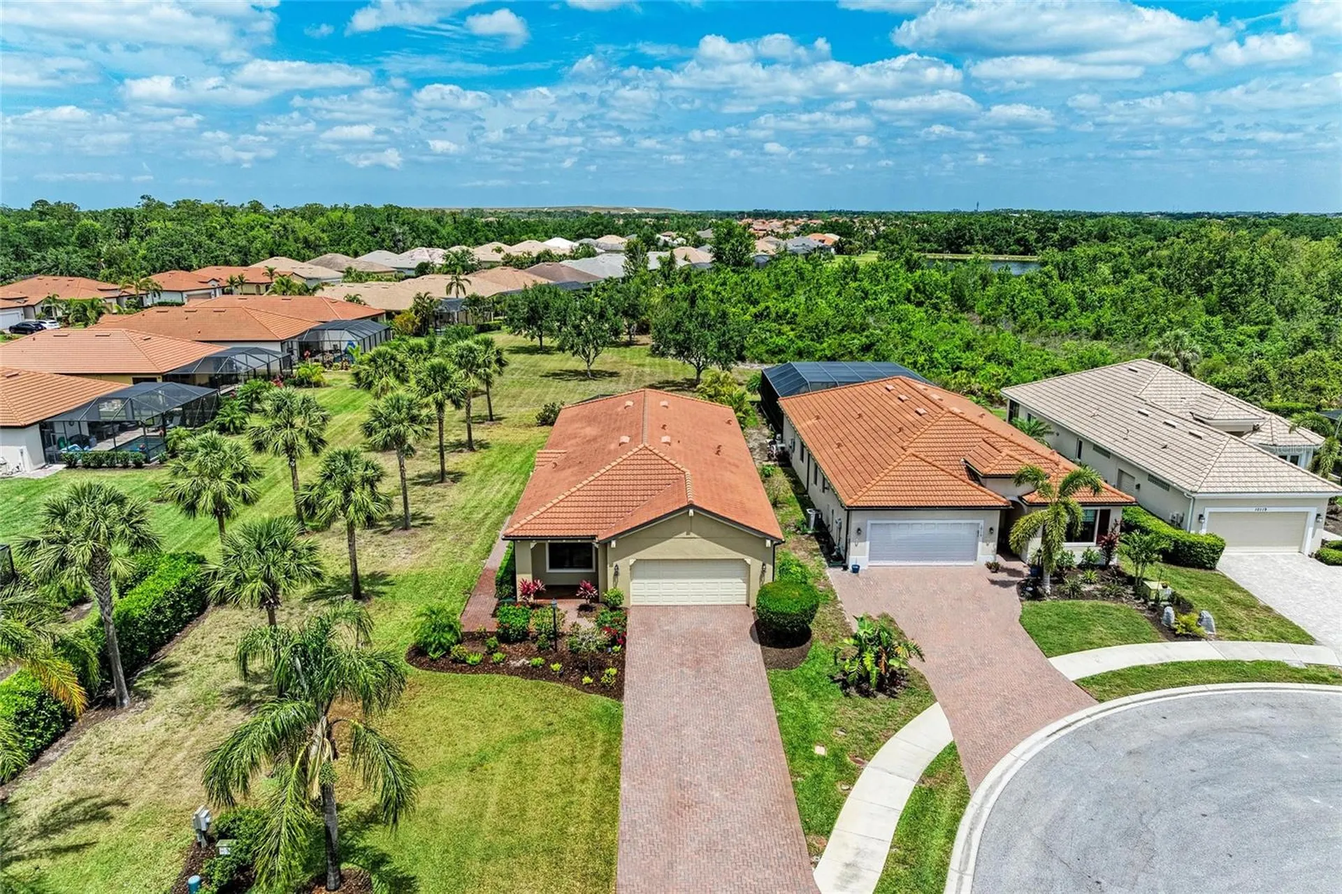 10111 Malachite Drive Bradenton FL 34211