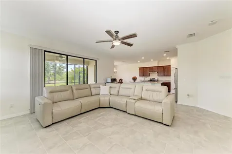 10111 Malachite Drive Bradenton FL 34211