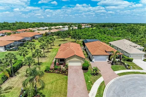 10111 Malachite Drive Bradenton FL 34211