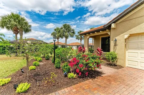 10111 Malachite Drive Bradenton FL 34211