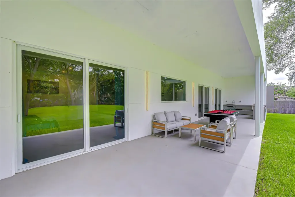 6805 New York Drive Tampa FL 33619