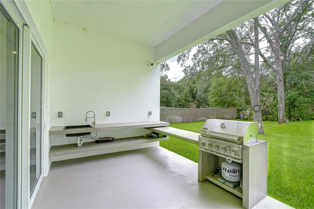 6805 New York Drive Tampa FL 33619