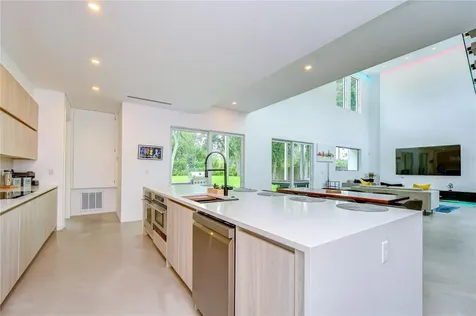 6805 New York Drive Tampa FL 33619