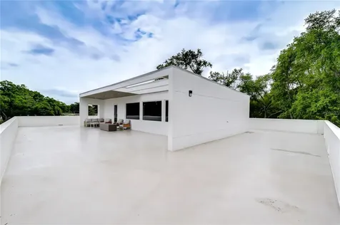 6805 New York Drive Tampa FL 33619