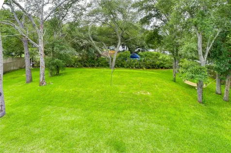6805 New York Drive Tampa FL 33619
