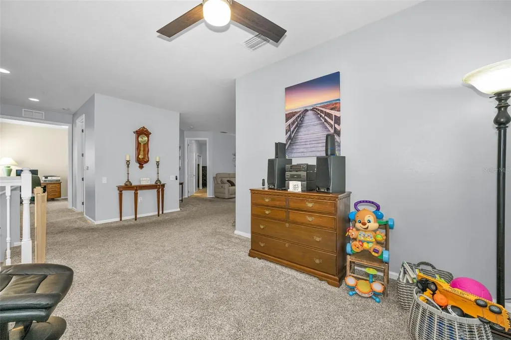 889 Lantern Way Clearwater FL 33765