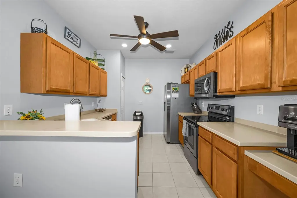 889 Lantern Way Clearwater FL 33765