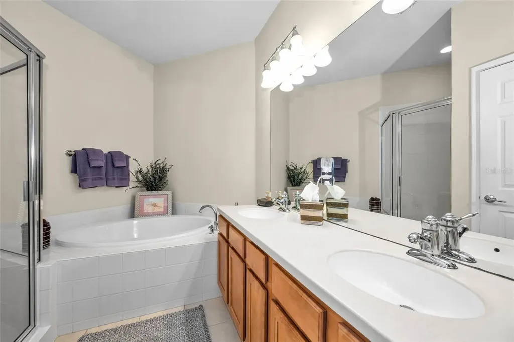 889 Lantern Way Clearwater FL 33765