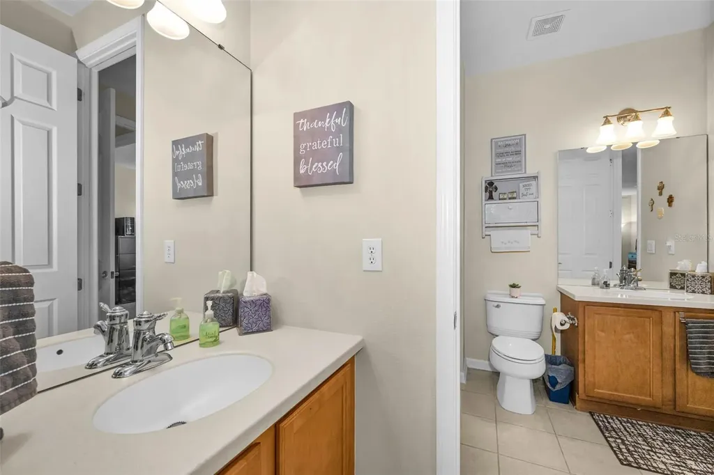 889 Lantern Way Clearwater FL 33765