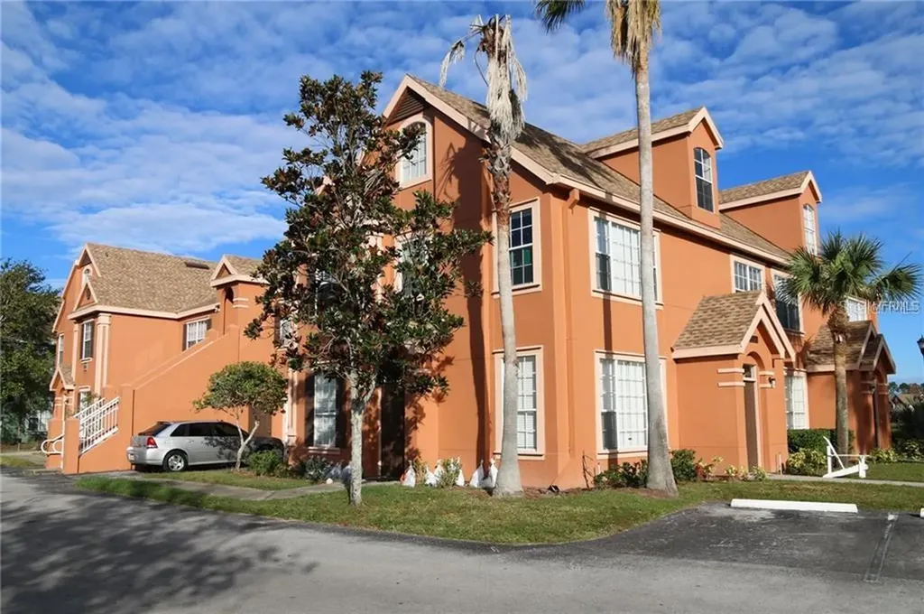 9744 Lake Chase Island Way Tampa FL 33626