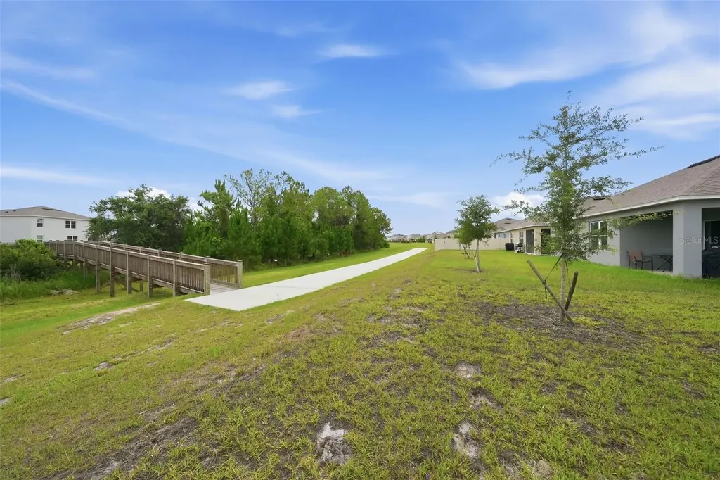 2647 House Finch Road St Cloud FL 34773
