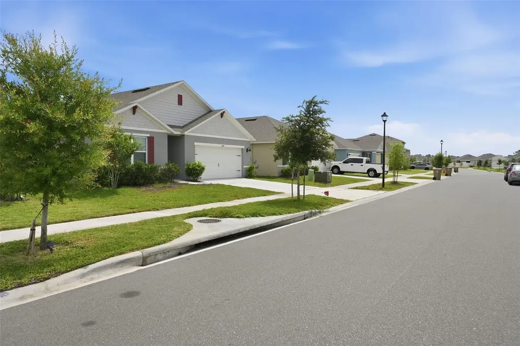 2647 House Finch Road St Cloud FL 34773