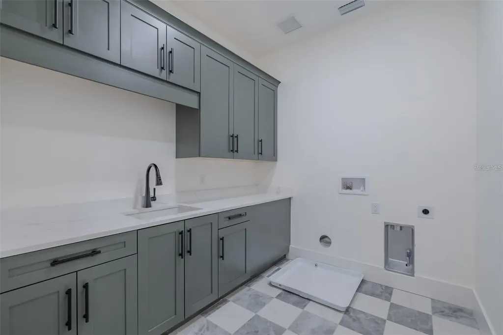 4608 W El Prado Boulevard Tampa FL 33629