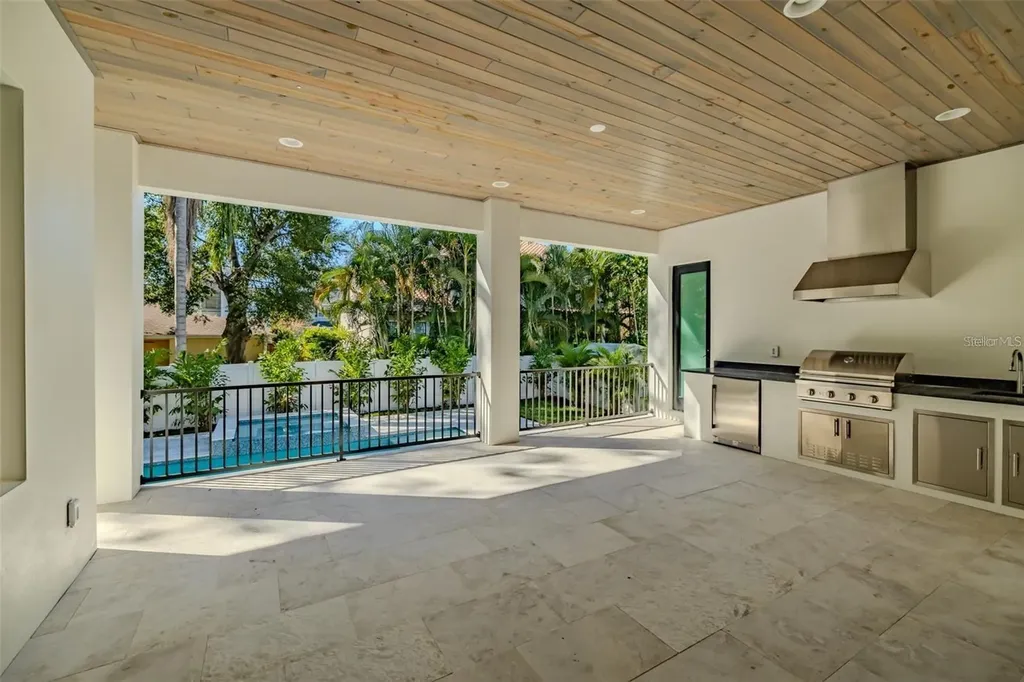4608 W El Prado Boulevard Tampa FL 33629