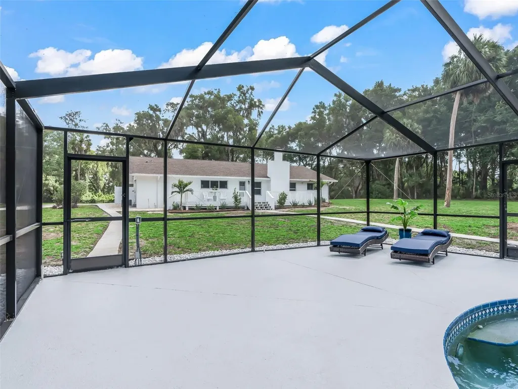 10660 E Bushnell Road Floral City FL 34436