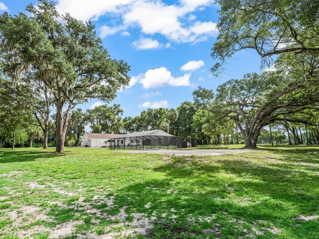 10660 E Bushnell Road Floral City FL 34436