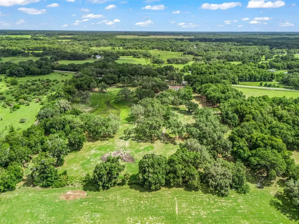 10660 E Bushnell Road Floral City FL 34436