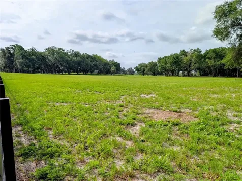 10660 E Bushnell Road Floral City FL 34436