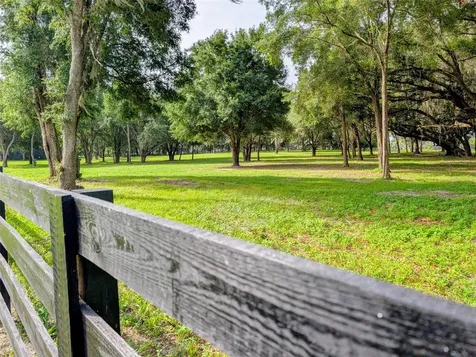 10660 E Bushnell Road Floral City FL 34436